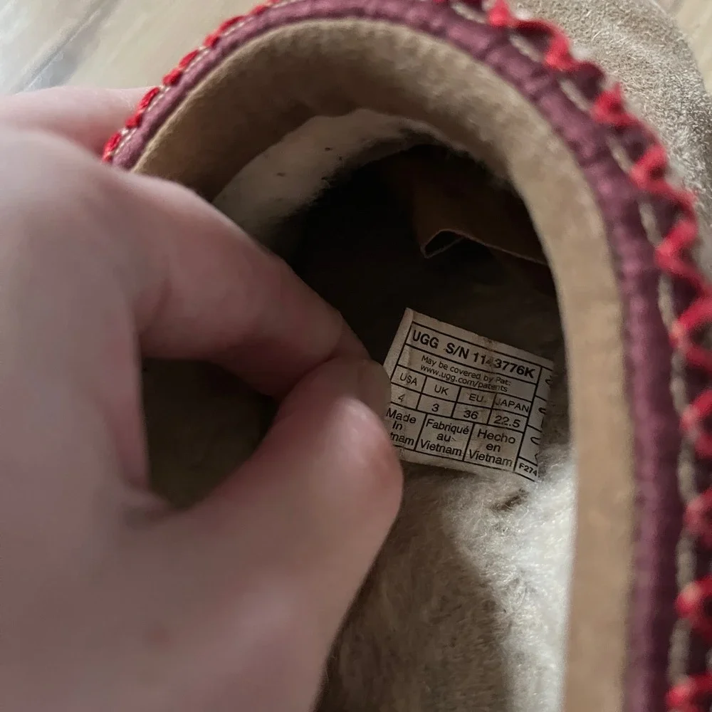 UGG Tasman Slipper Kids Size 4 Chestnut Suede Red Braid Slip On 113776K winter